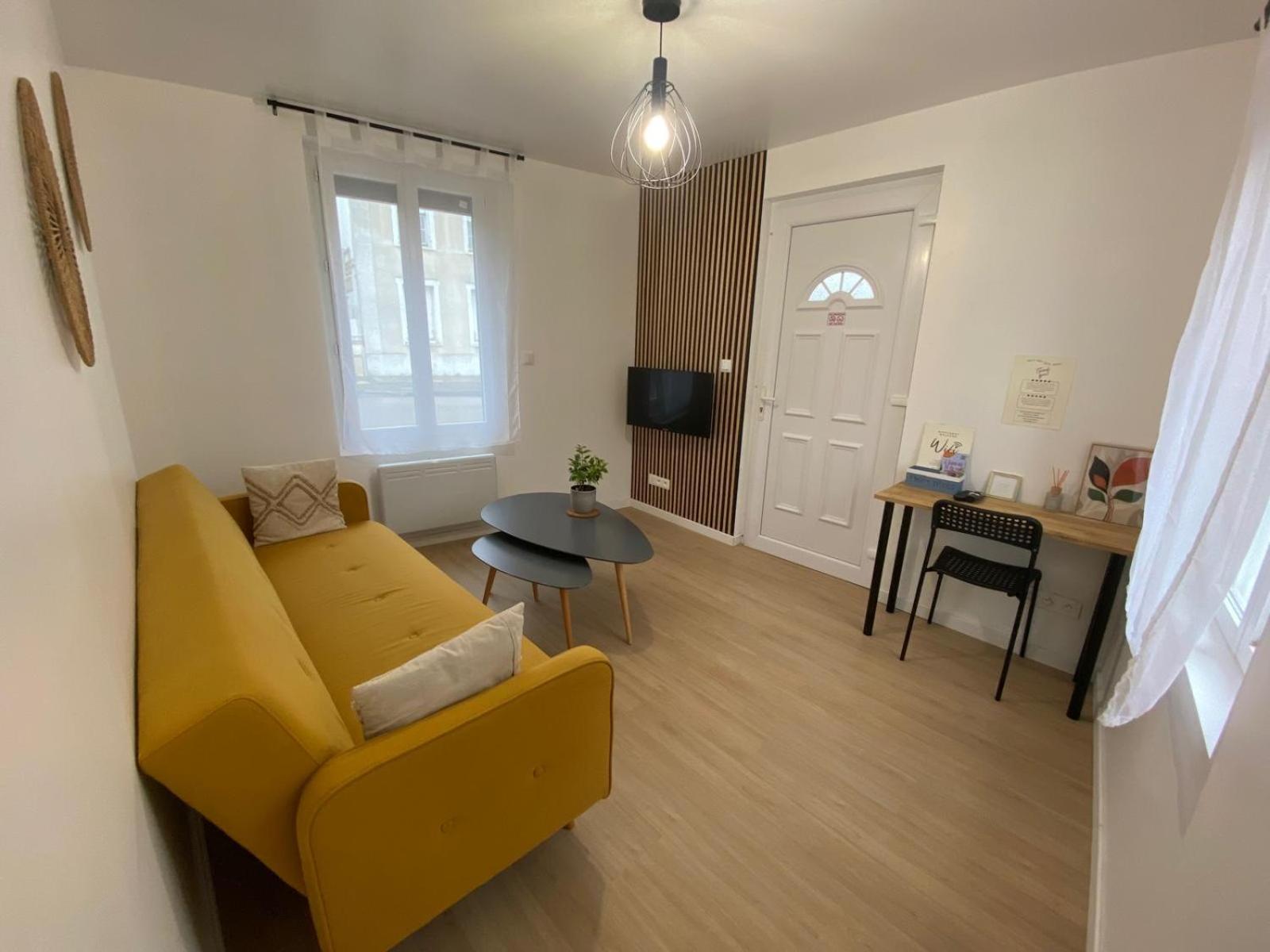 Appartements Pacy-Sur-Eure Apartment Pacy-sur-Eure